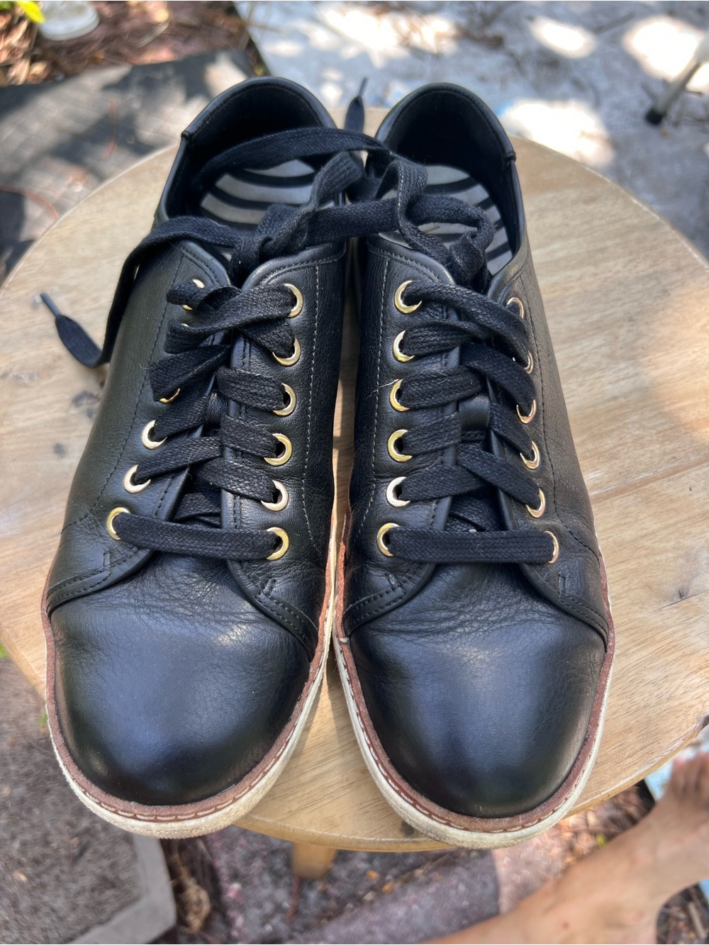 Vionic Black Leather Lace-Up Sneakers with Gold Eyelets ALMOST new